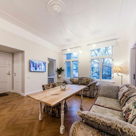 Modern History Apartment ทาลลินน์ ภายนอก รูปภาพ