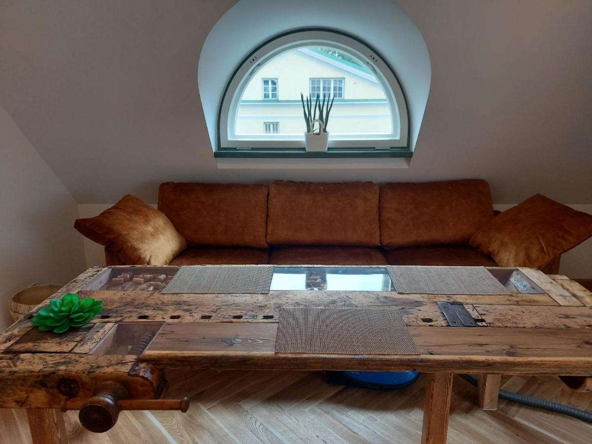 Modern History Apartment ทาลลินน์ ภายนอก รูปภาพ