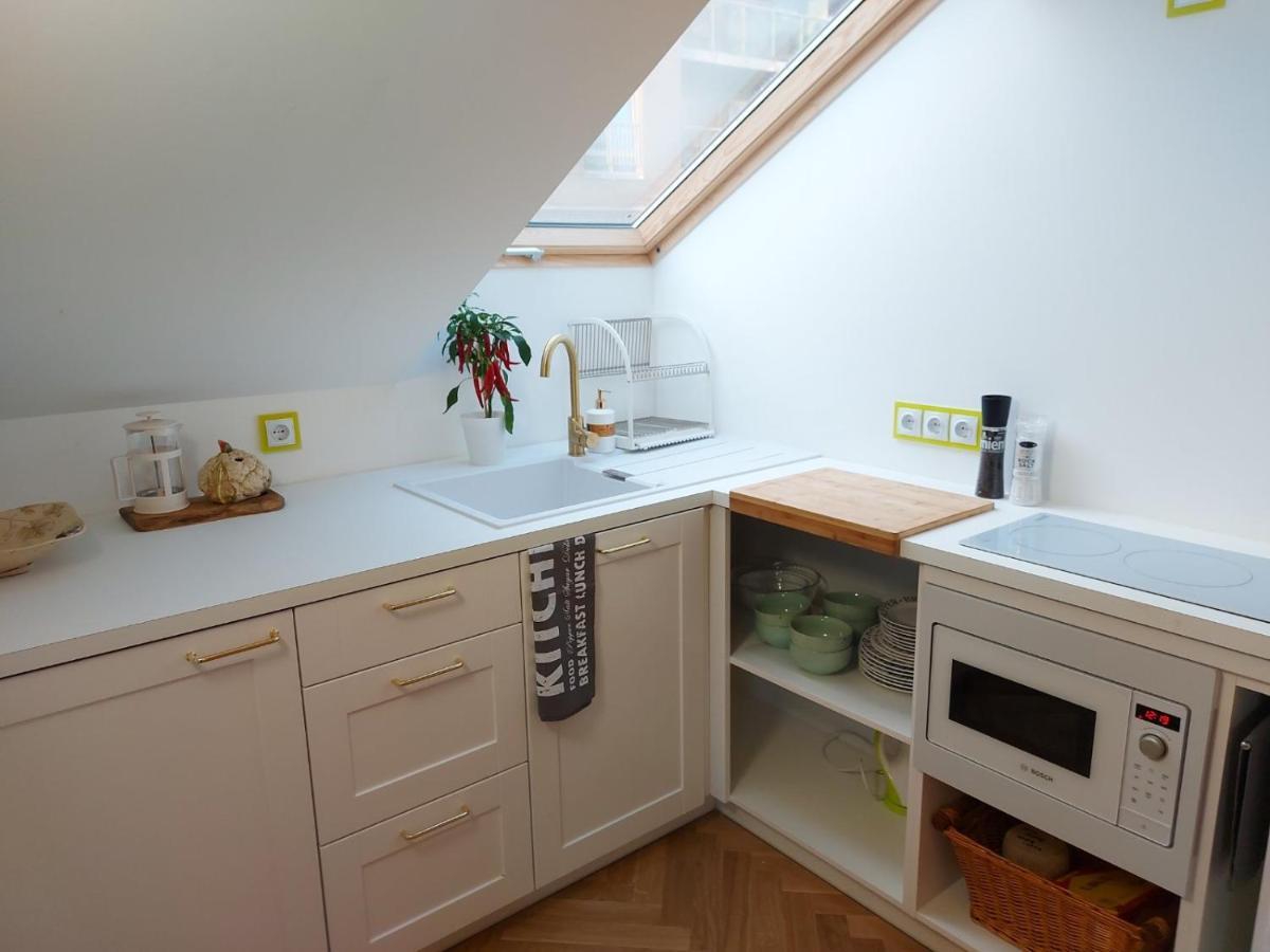 Modern History Apartment ทาลลินน์ ภายนอก รูปภาพ