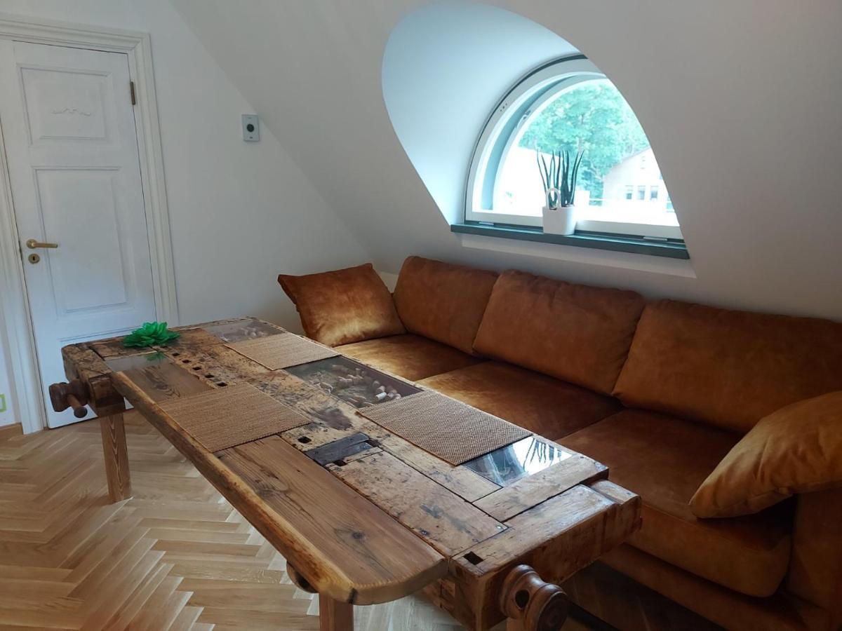 Modern History Apartment ทาลลินน์ ภายนอก รูปภาพ