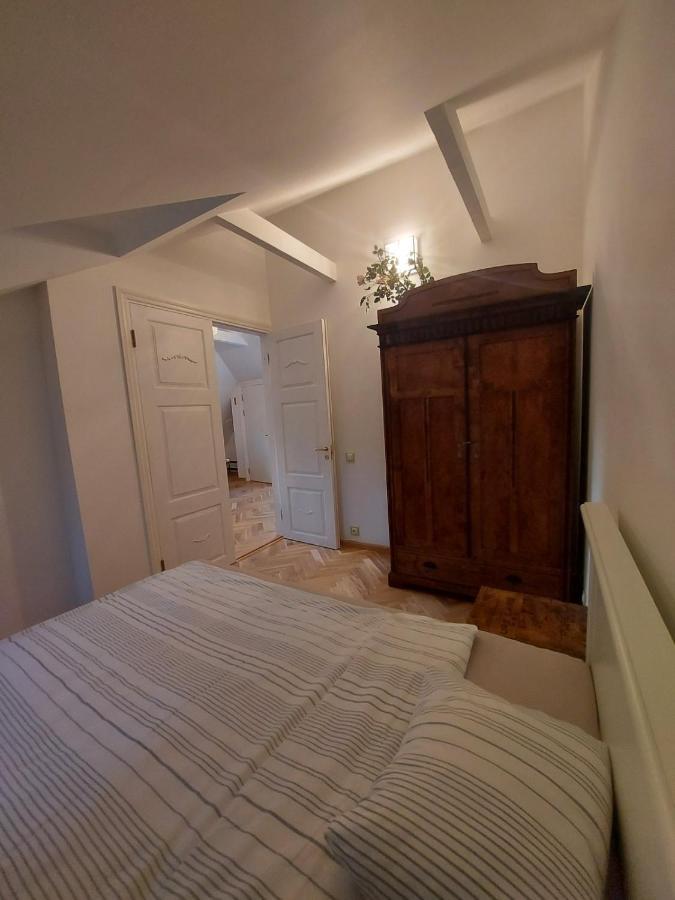 Modern History Apartment ทาลลินน์ ภายนอก รูปภาพ