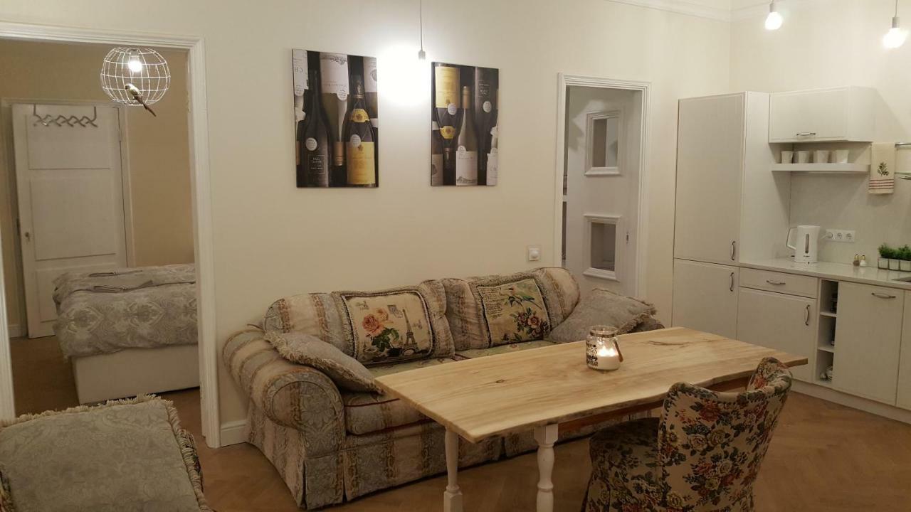 Modern History Apartment ทาลลินน์ ภายนอก รูปภาพ