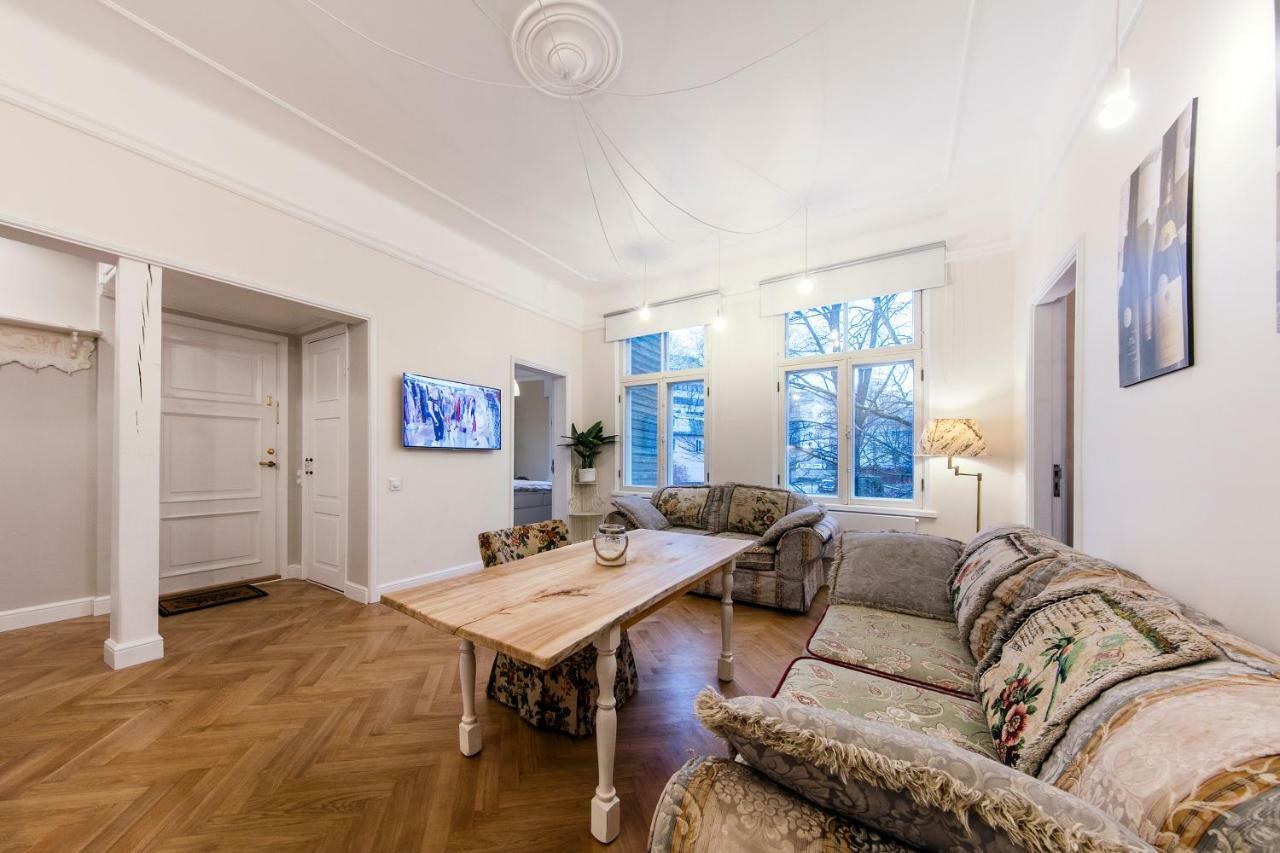 Modern History Apartment ทาลลินน์ ภายนอก รูปภาพ