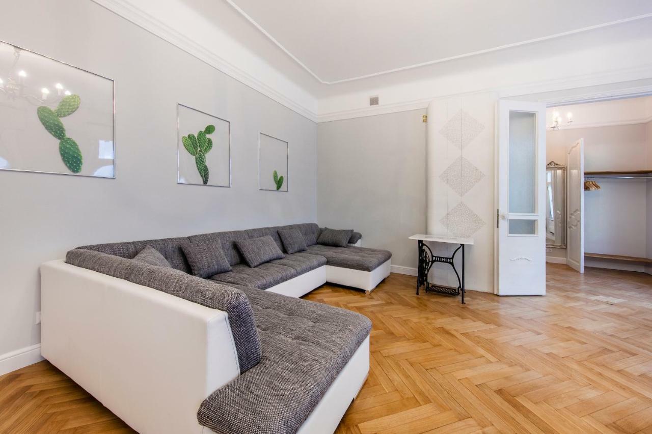 Modern History Apartment ทาลลินน์ ภายนอก รูปภาพ