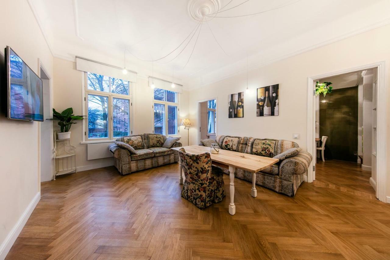Modern History Apartment ทาลลินน์ ภายนอก รูปภาพ